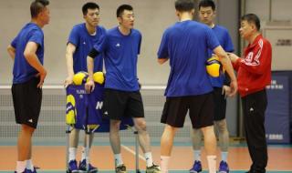 女排备战巴黎奥运 女排备战巴黎奥运